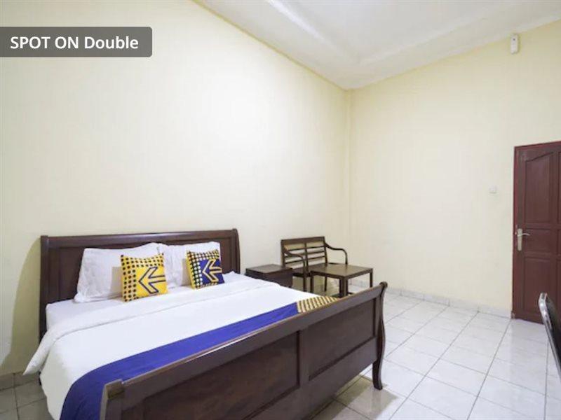 Super Oyo 3978 Hotel Danau Indah Bekasi Kültér fotó