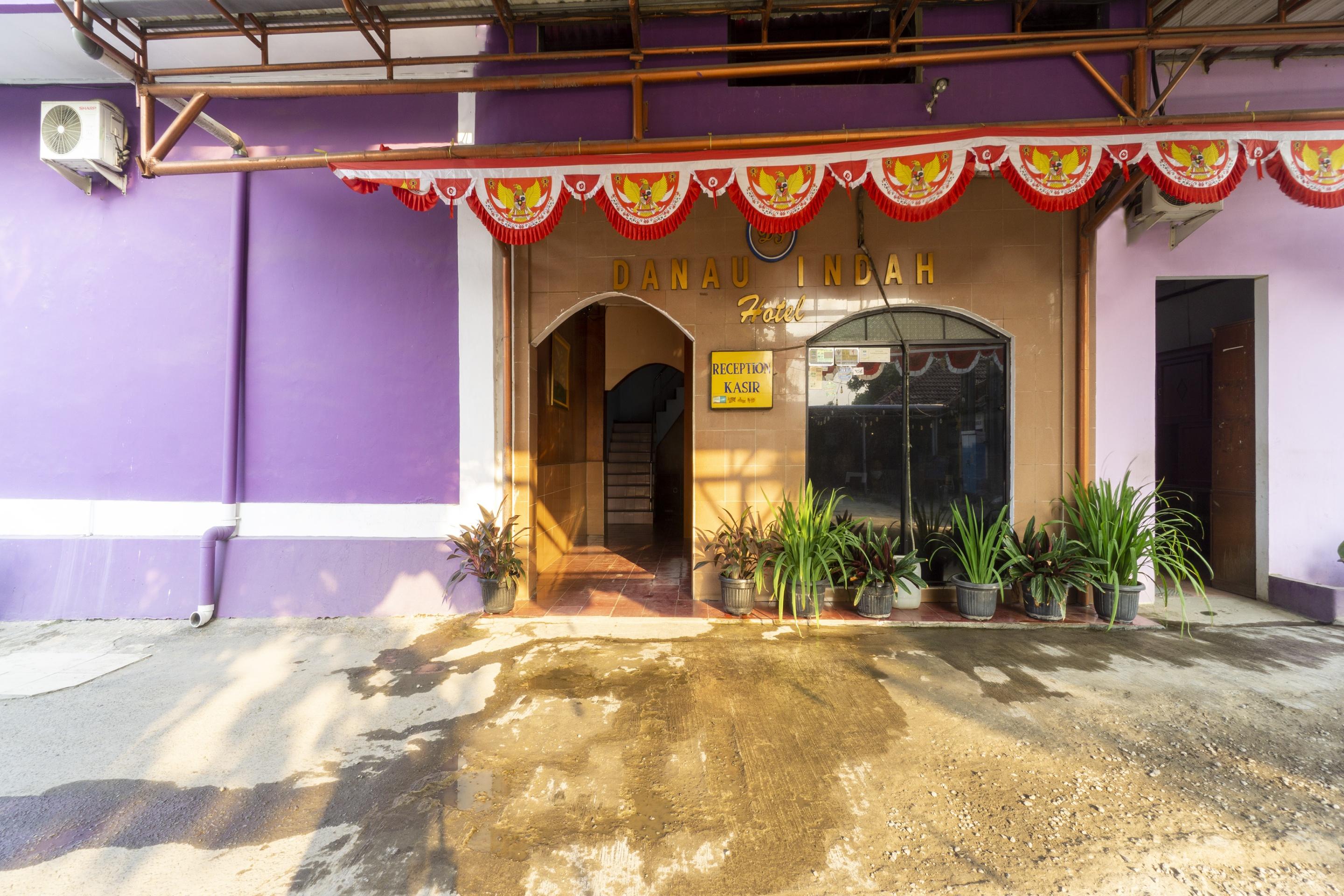 Super Oyo 3978 Hotel Danau Indah Bekasi Kültér fotó